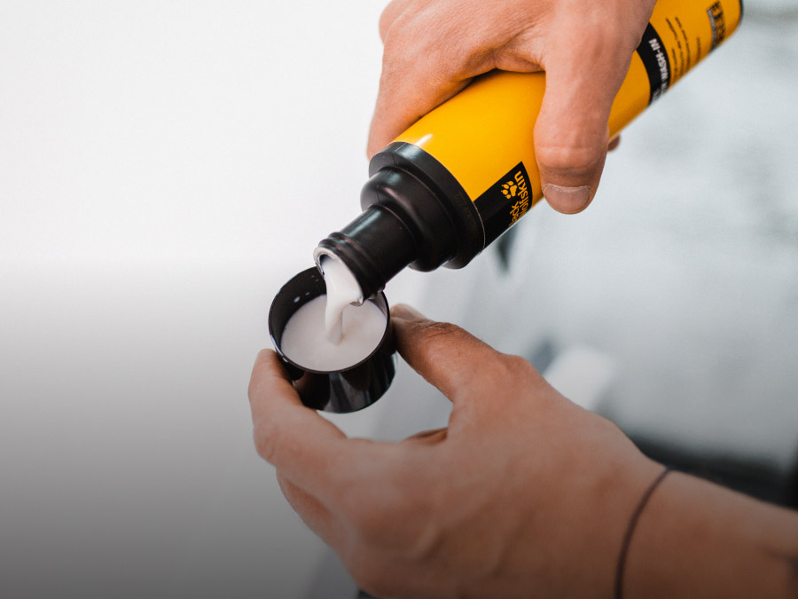 Produits d’entretien dans le&nbsp;couvercle